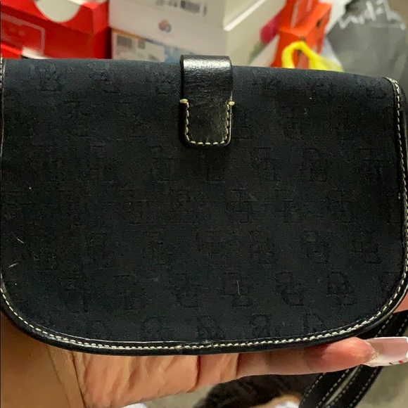 Dooney & Bourke wristlet - Picture 2 of 5